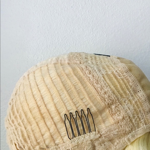 Human Wigs Lace Closer Honey Blonde Straight 150 Density 4x4 Gold 613 20-Inch - Picture 6 of 11